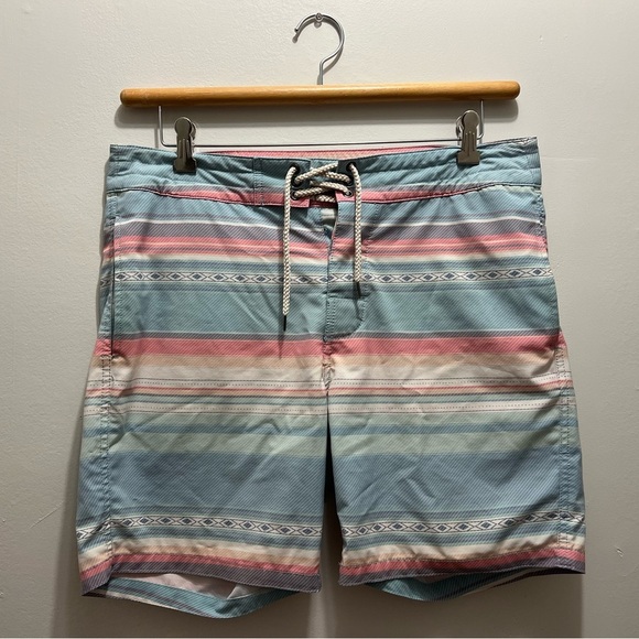 FAHERTY Classic 7-Inch Boardshort Coastal Shores size 32 - Picture 1 of 6